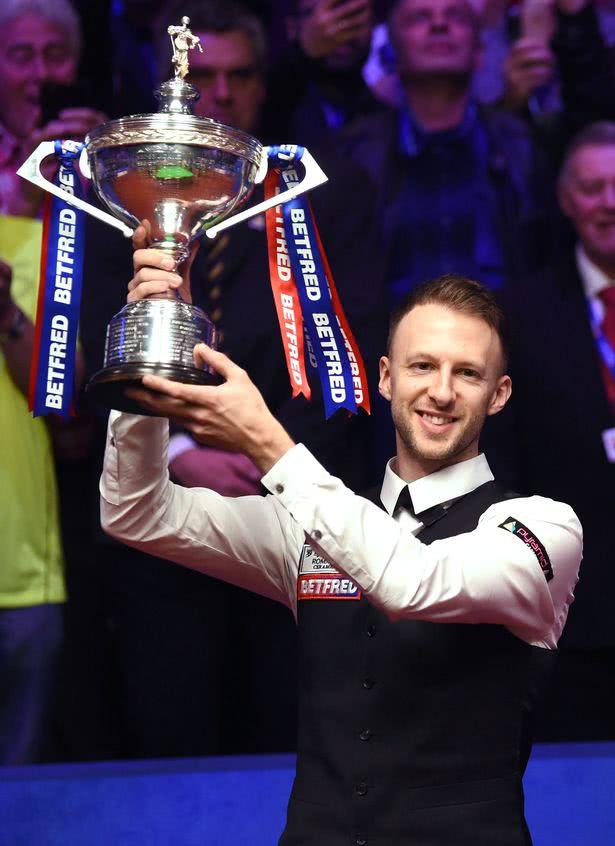 在观赛之余 在观赛之余