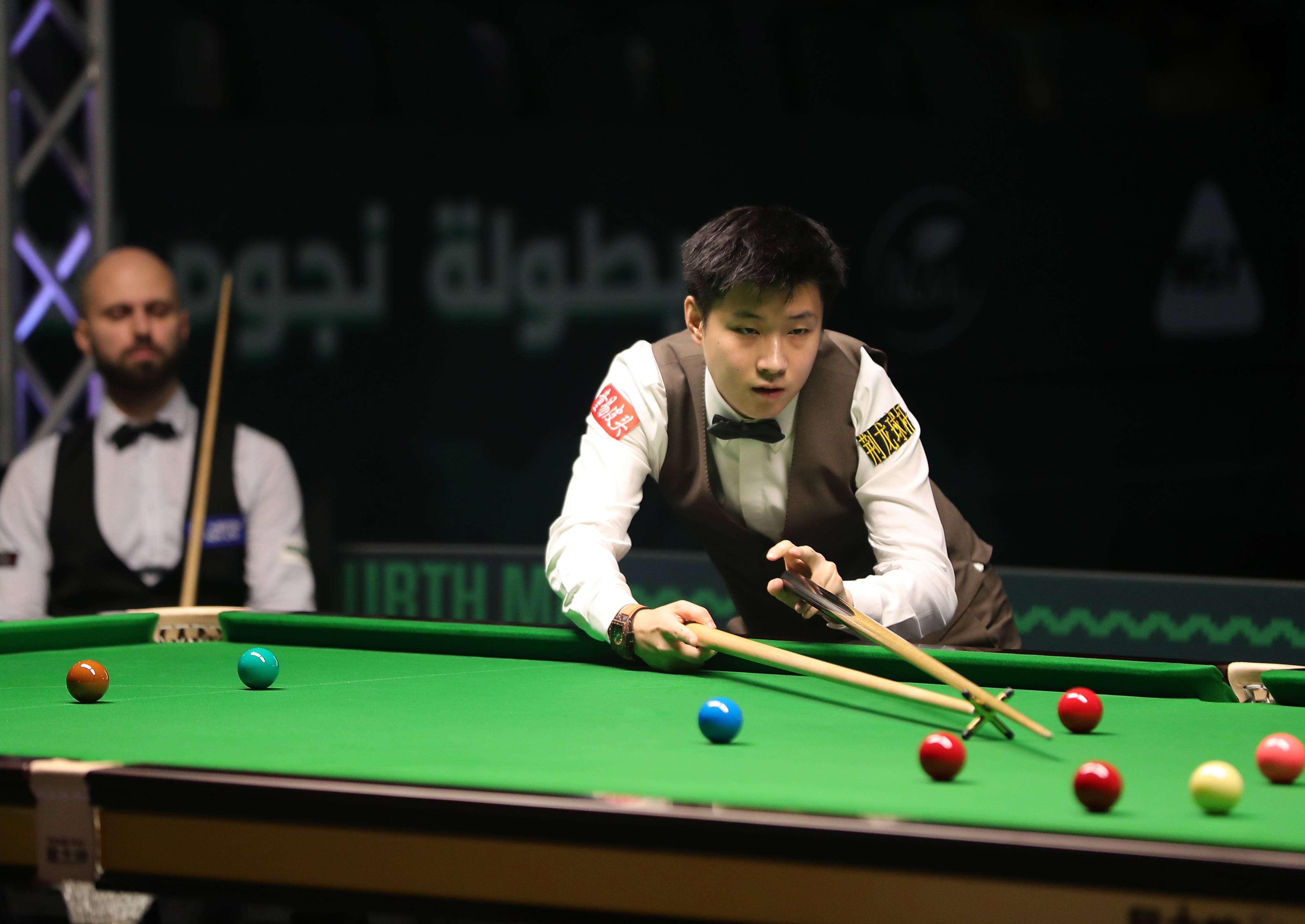 兹再次缺席 兹再次缺席